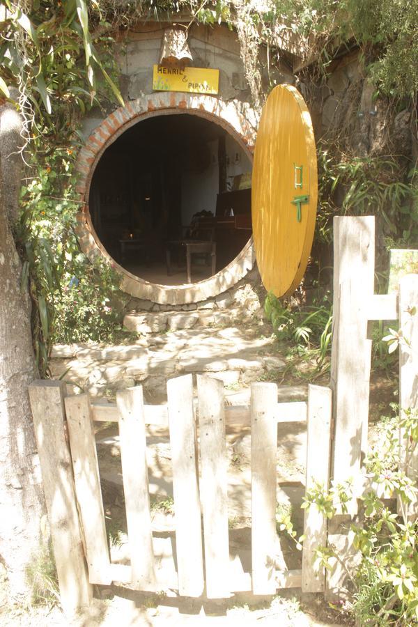 The Hobbit La Comarca Otel Nueva San Salvador Dış mekan fotoğraf