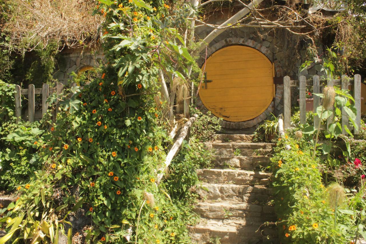 The Hobbit La Comarca Otel Nueva San Salvador Dış mekan fotoğraf
